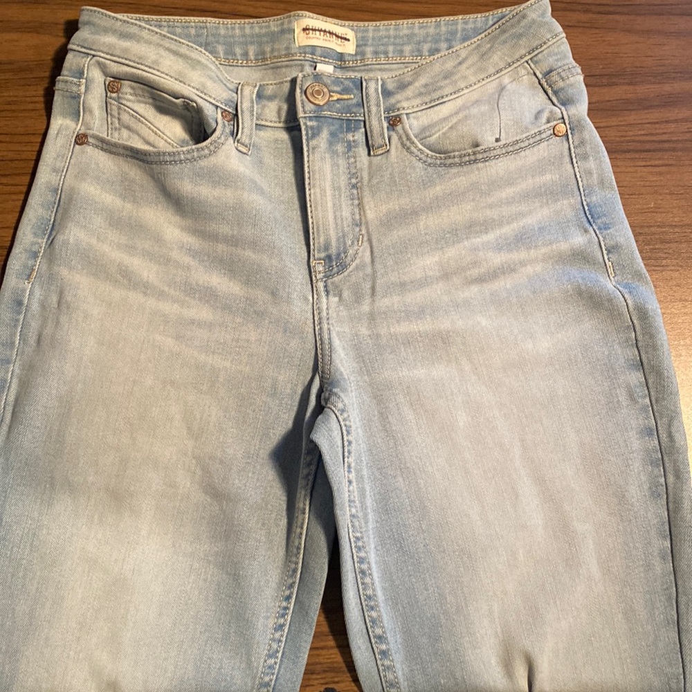 Shyanne Women’s High Rise Flare/Wide leg Denim Jeans. - Picture 2 of 7